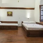Archontiko Filippidi 3* Miléai