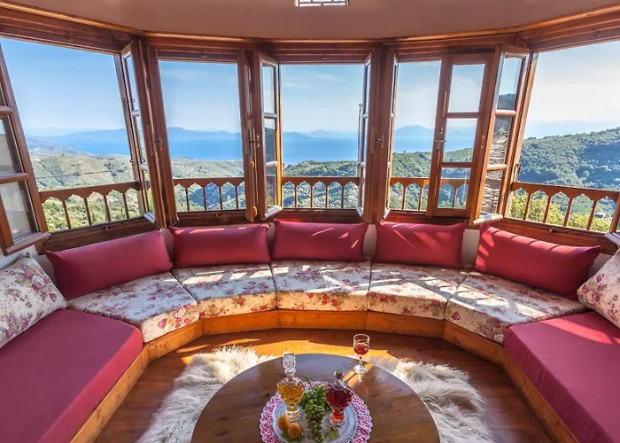 Archontiko Filippidi 3* Miléai